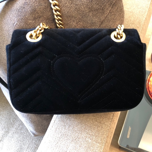 ❌ SOLD❌ Authentic Gucci velvet small marmont - Picture 2 of 8